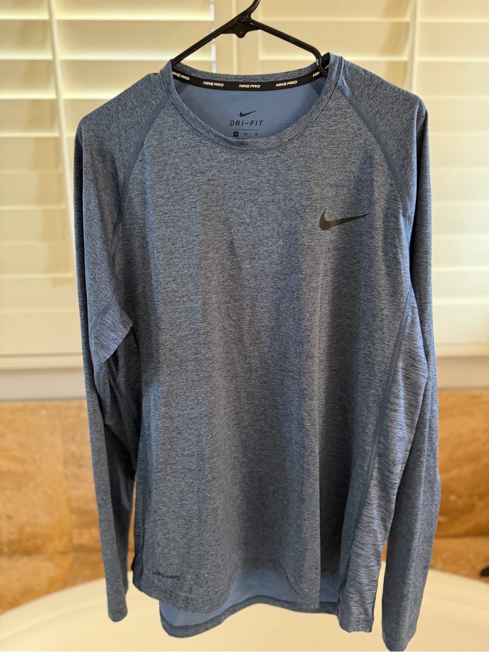Nike pro  Dri-FIT Long Sleeve Performance Shirt - Blue xl long sleeves
